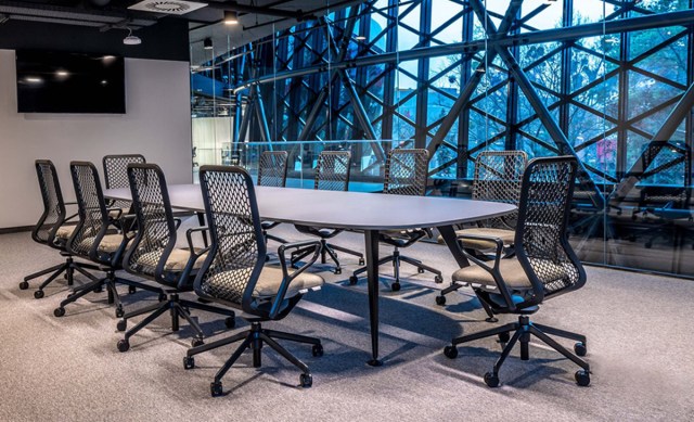 hungexpo-hungary-01-10374CREVA-Τραπέζια-συμβουλίου-2η-φώτο-στη-σειρά 1200X730